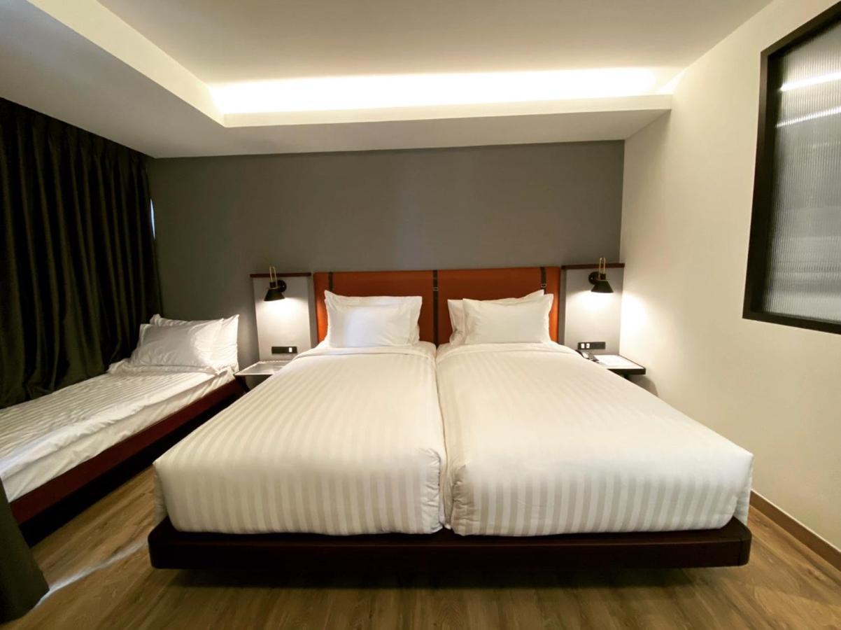 Hotel Scarlett Ban ba Ngan Bagian luar foto