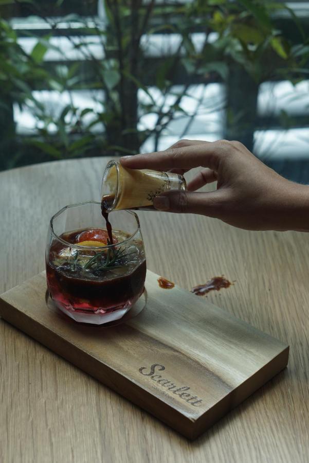 Hotel Scarlett Ban ba Ngan Bagian luar foto
