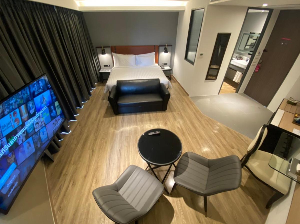 Hotel Scarlett Ban ba Ngan Bagian luar foto